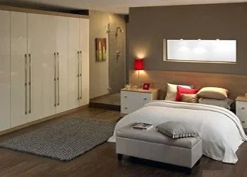 Walk-in Wardrobe