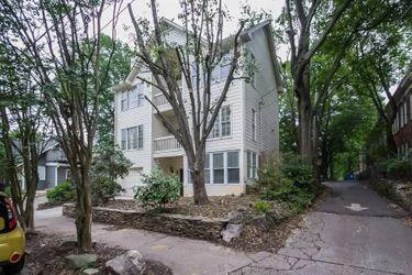 Welcome to 751 Frederica St NE Atlanta