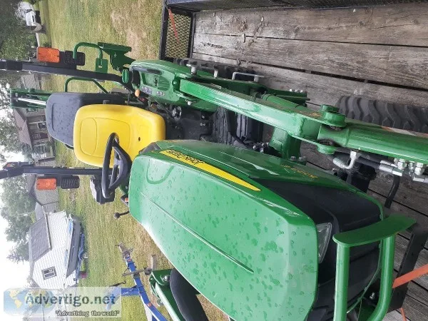 2017 John Deere 1023e utility tractor