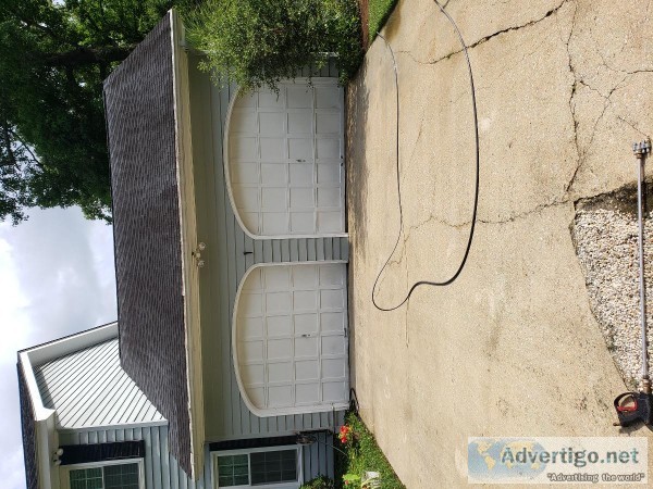 Stream cleaning driveway