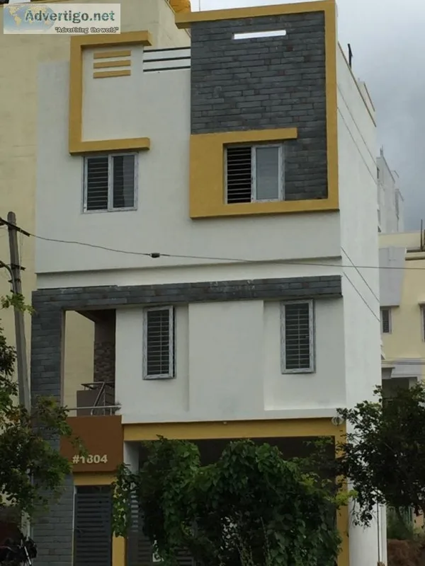 Duplex building for sale