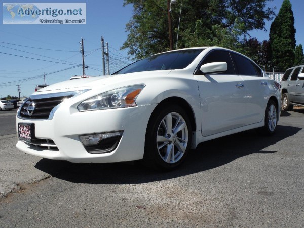 2013 NISSAN ALTIMA SV  123K MILES  VERY CLEAN