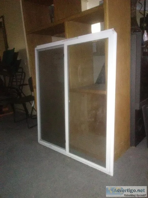 slider window with screen