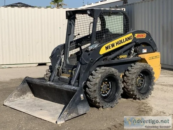 2011 NEW HOLLAND L220 SKIDSTEER LOADER 27803203