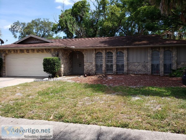 NICE CORNER LOT HOUSE IN WINTER PARK