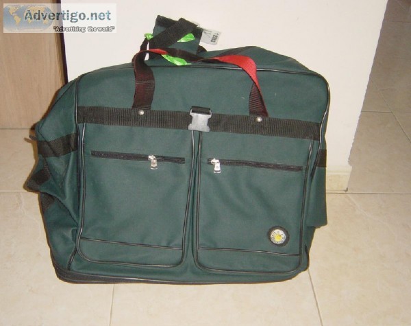 Discover Luggage Bag w wheels