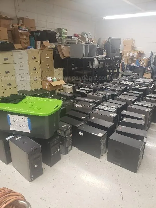 1 LOT of Dell and Bytespeed Computers with Monitors and Peripher