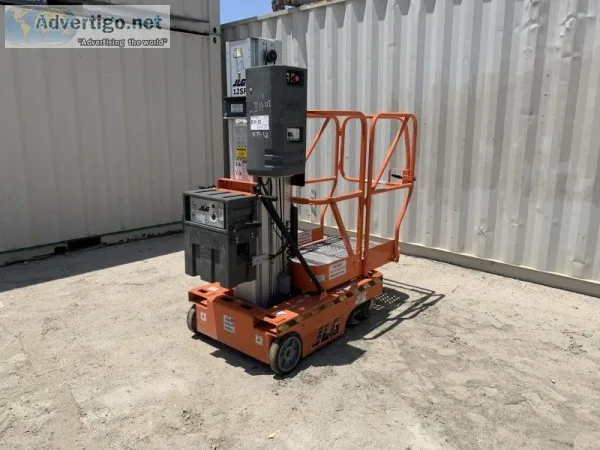 2001 JLG 12SP PERSONNEL LIFT 81102203