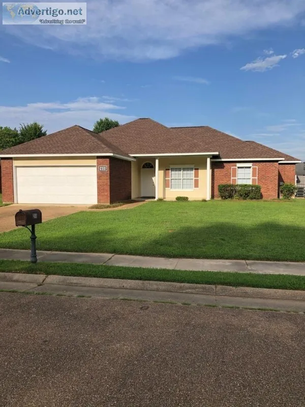211 Kirkwood Dr Clinton Mississippi