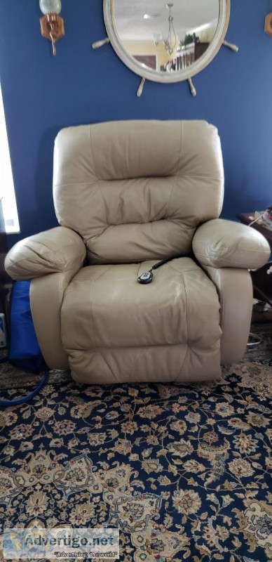 leather rockerrecliner electric