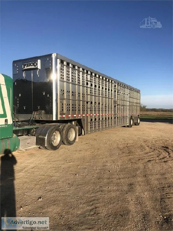 2016 EBY 53  Triple Deck Livestock Trailer
