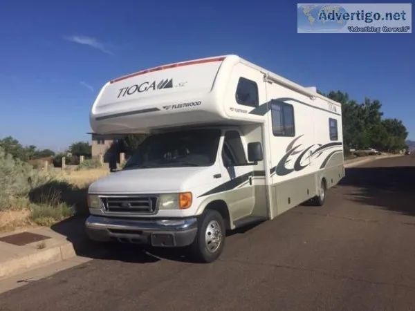 2005 Fleetwood Tioga 31K