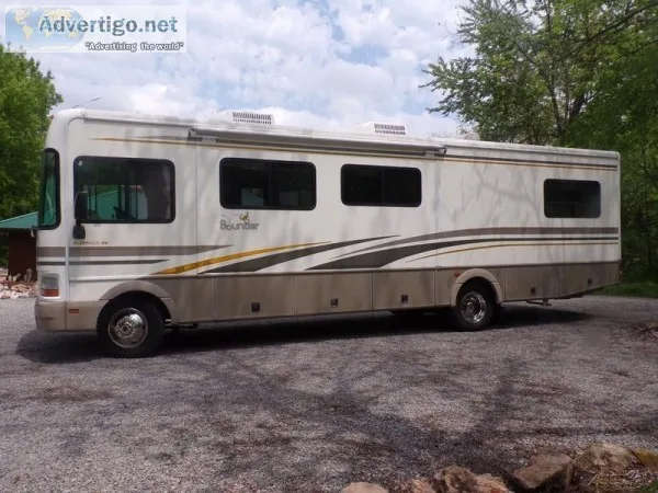 2002 Fleetwood Bounder M-32H For Sale in Watts Oklahoma  74964