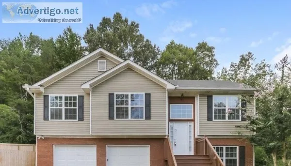 8 Indian Hills Dr Rydal GA 30171