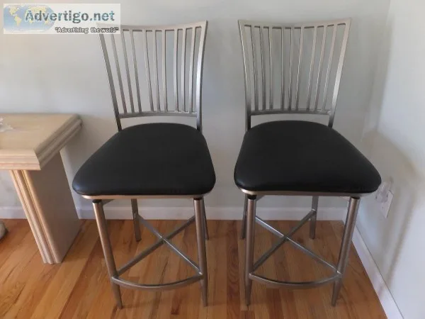 Chairs Counter height 28 12 Chairs 170 for the pair (Mount Sinai
