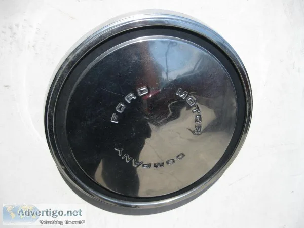 1960s FORD SMALL HUBCAPS