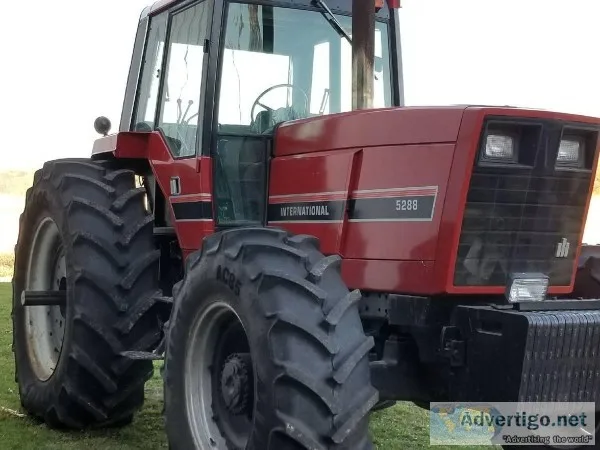 1981 International 5288 Tractor