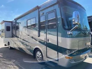 2006 Holiday Rambler Ambassador 40DFD (26000km)