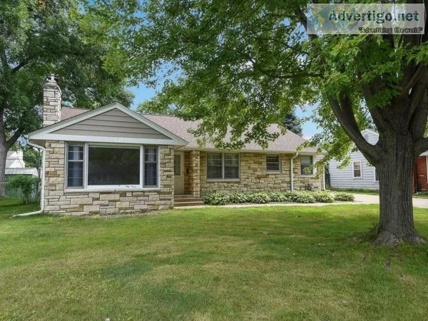 Great curb appeal 3 bed 2 bath
