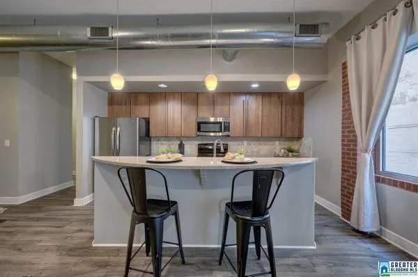 Don t miss out Available Now 2 Bed 1 Bath 