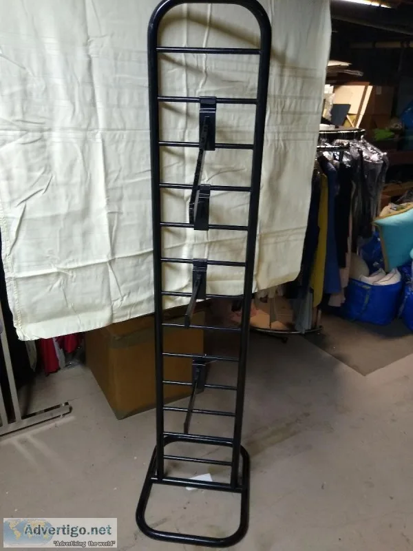 Retail store selling displays