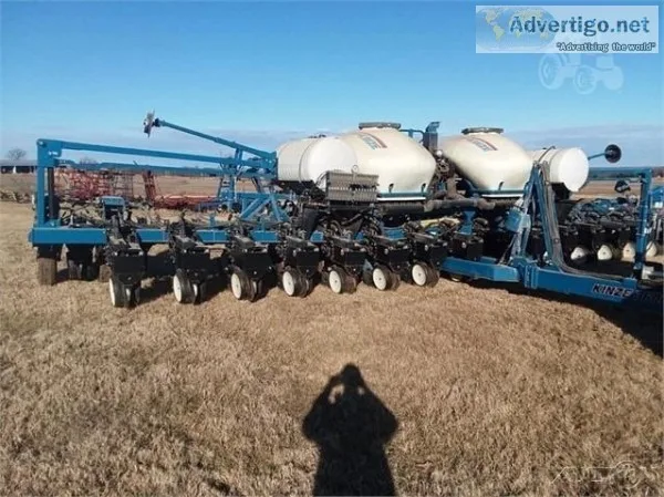 2013 Kinze 3600ASD Planter