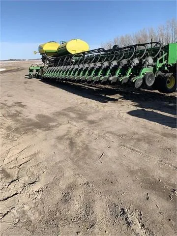 2013 John Deere DB88 Planter