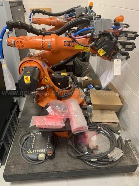 2012 KR6-2 Robotic Arm - NEW NEVER USED