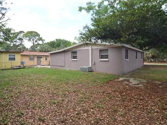 House for rent at 6714 W Chelsea St Tampa FL 33634