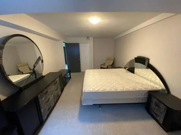 Gorgeous-3br with 1 bath for Rent