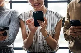Earn money while chatting
