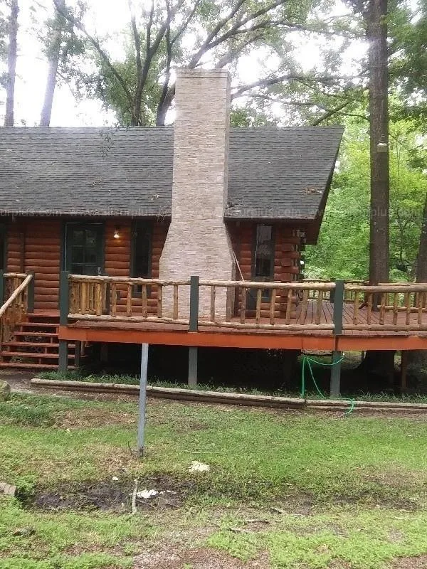6 LAKESIDE LOT PACKAGE NO RESERVE 83000 ACRE LAKE