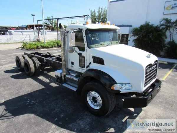 2016 Mack Granite GU533 Cab and Chassis Truck Stock 010657