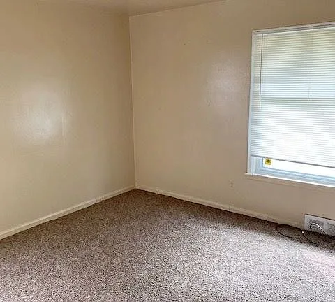 3bed in detroit, mi 48219