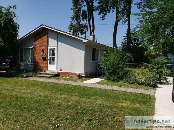 3bed in oak park, mi 48237