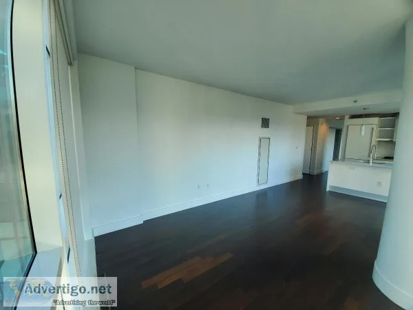 Waterfront View 1 Bedroom 1 Bath 744 sq. ft. - Easy access to NY