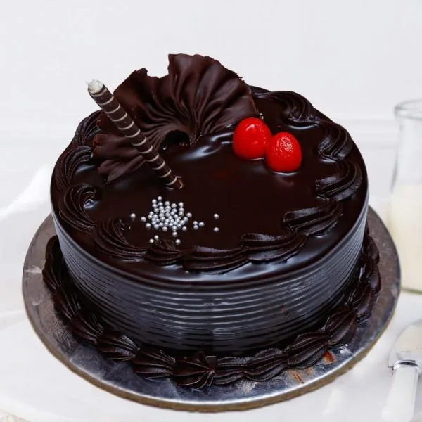 Buy Toothsome Chocolate Flavour Cakes from MyFlowerTree