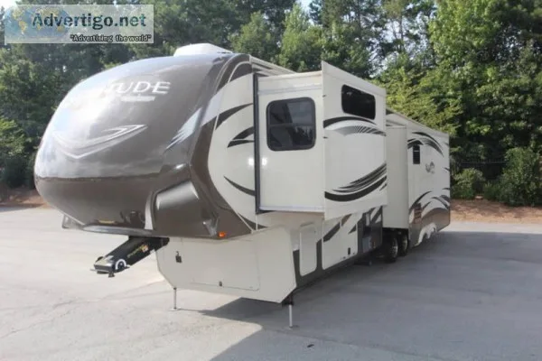 Excellent condition 2014 39 ft. Grand Design Solitude 369RL w3 s
