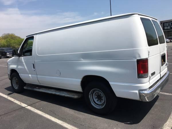 moving hauling man with van type mover