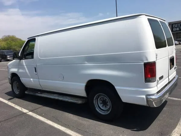 moving hauling man with van type mover
