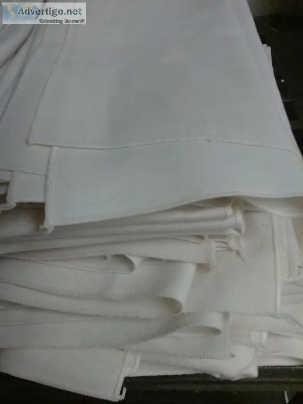 Cream colored cloth dinner napkins
