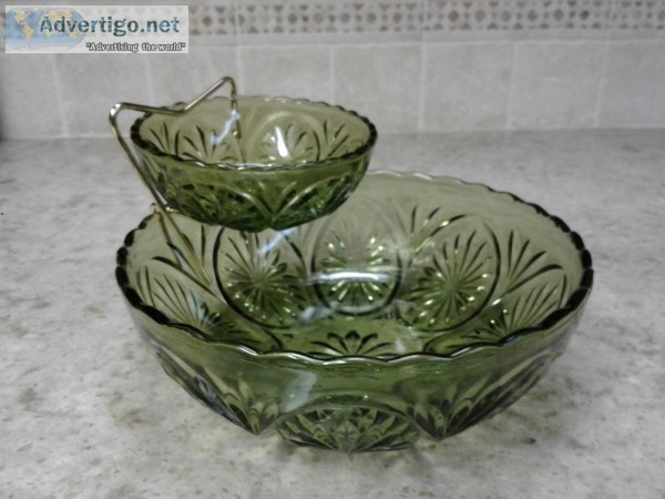 VINTAGE 3 PC. ANCHOR HOCKING CHIP and DIP SET-NEW