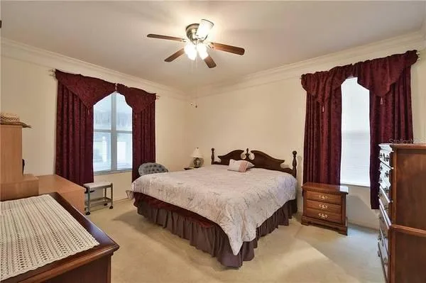 2br - 9011 SW 96th Ter rent to own with 2 beds 2 baths and a 2 c