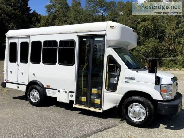 2014 Ford E350 Non CDL Wheelchair ShuttleBus (A5082)