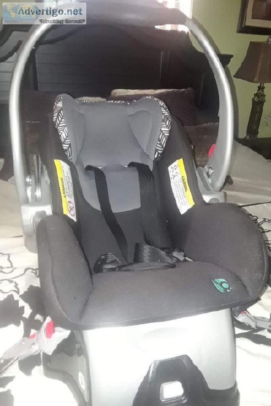 Baby Trends Infant Car Seat wBase