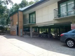 Bills Paid Covered Parking - Rainier Properties