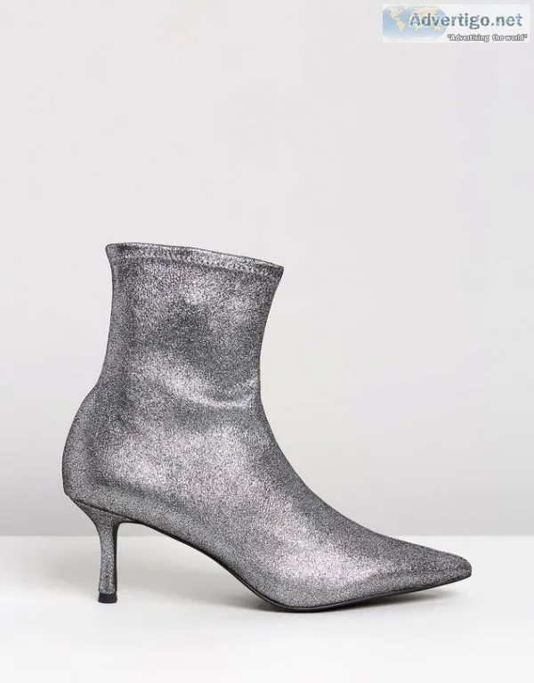 Geared up with sock boots and elevate yourself