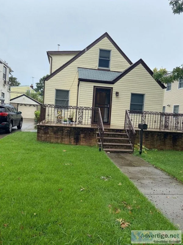 1000  4 bd2 ba Single Family