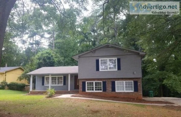 3266 Wintercreeper Dr Stonecrest GA 30038