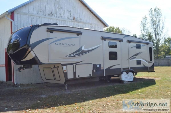 Like new 2017 41 ft. Keystone Montana High Country 370BR w4 slid